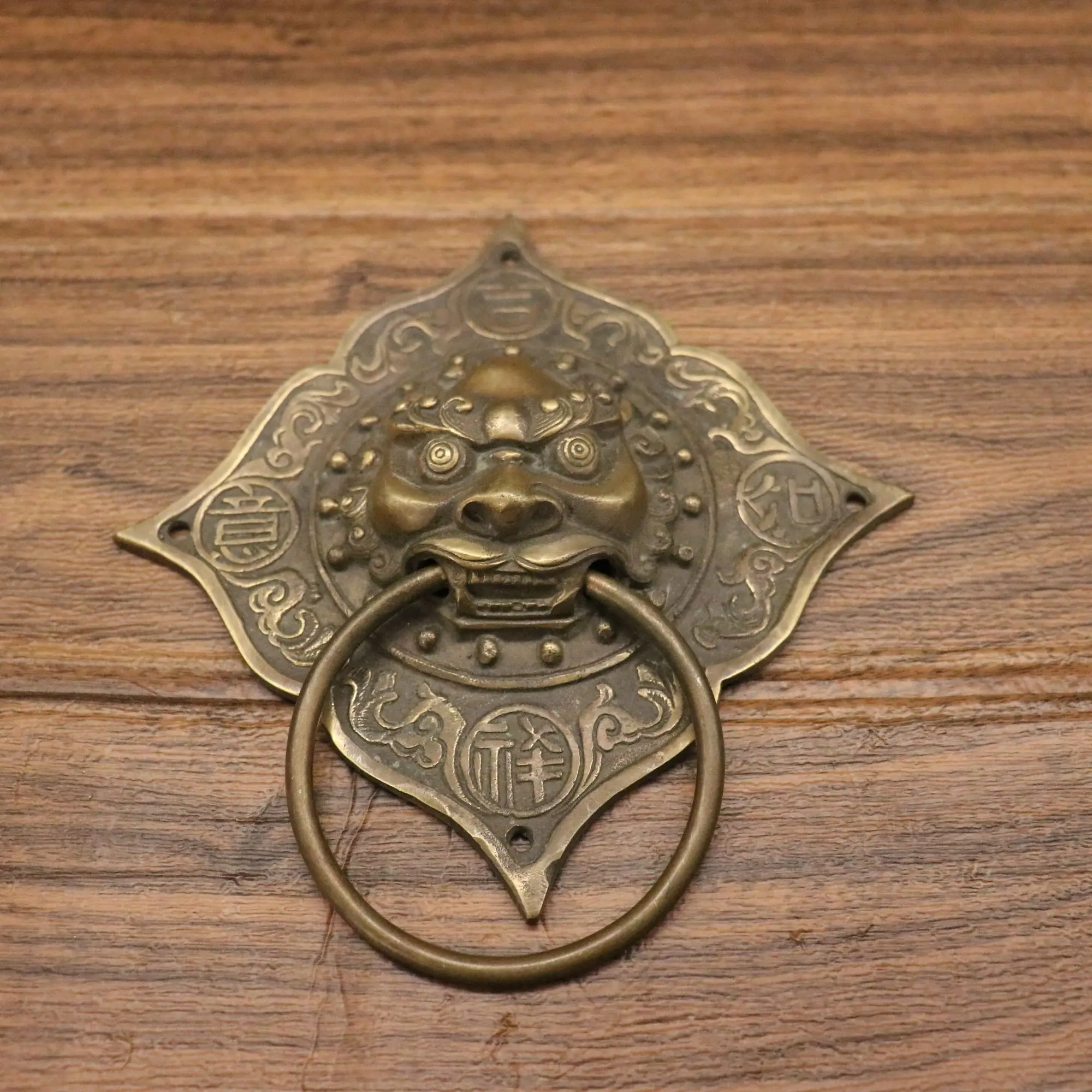 Exquisite retro pure copper sculptor four corner door ring