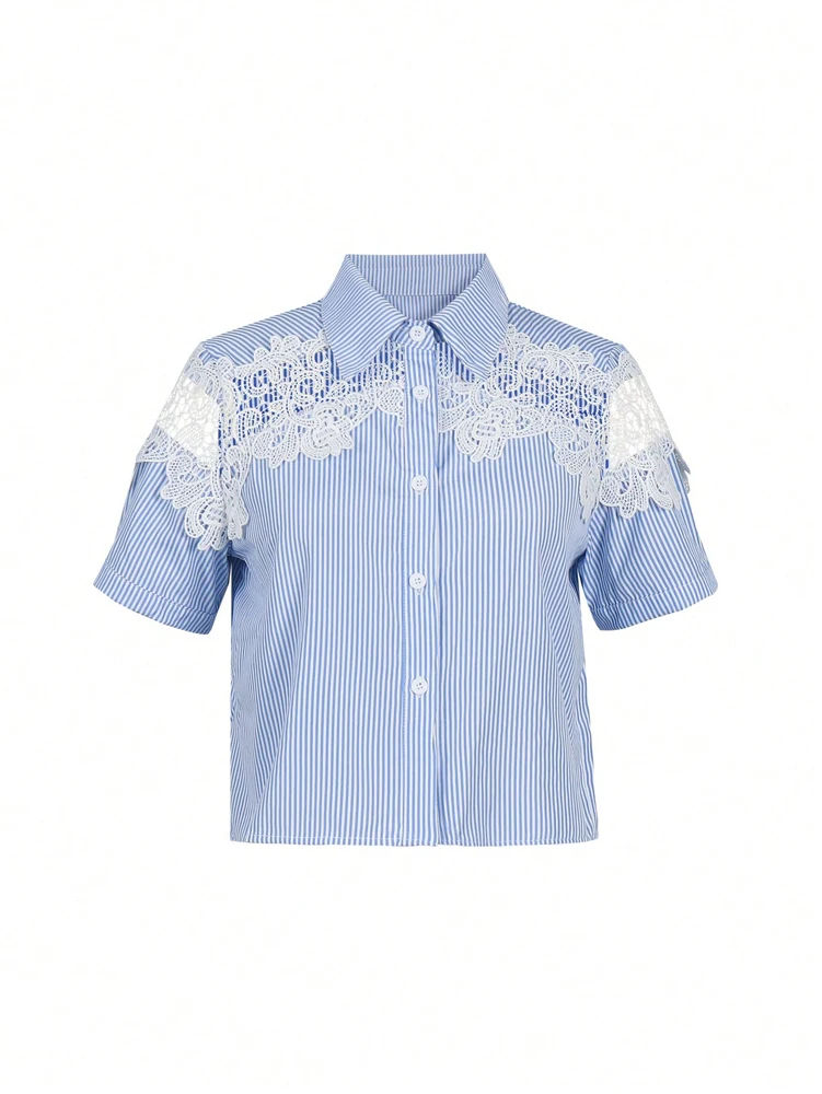 

2025 Summer New Skeleton Water-soluble Flower Splicing Short Sleeve Casual Shirt Shirt Sleeve Graduation Season Romantic