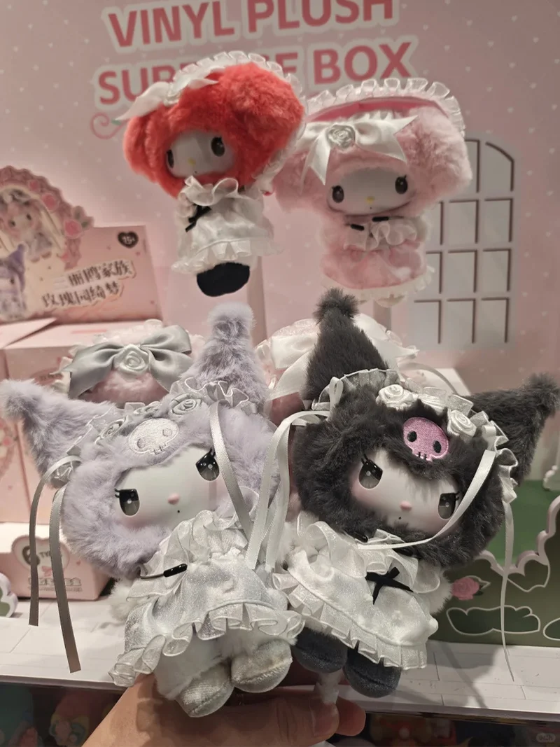 

Новинка в наличии: Оригинальная серия Sanrio «Розовый сад» — плюшевая кукла Melody Kuromi My Sweet Piano, серия «Лолита», подарочная плюшевая кукла в закрытой упаковке.