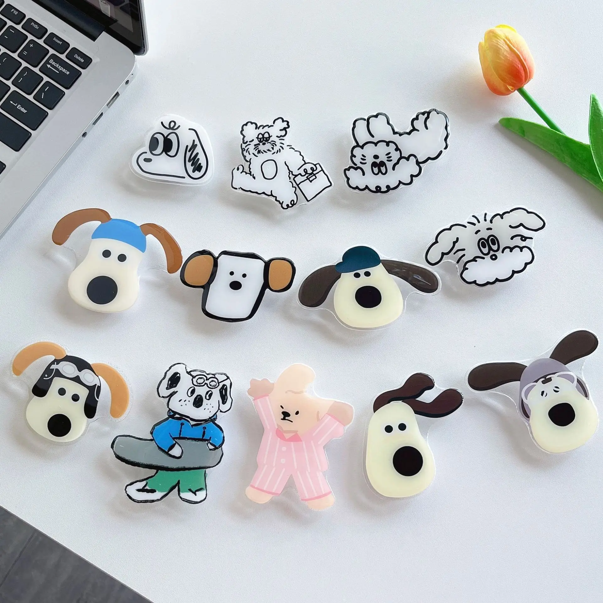 

Universal Cartoon Cute dog Stand Phone Holder Mobile Phone Stand Socket Mobile Phone Accessories Expanding Girp Lazy stand