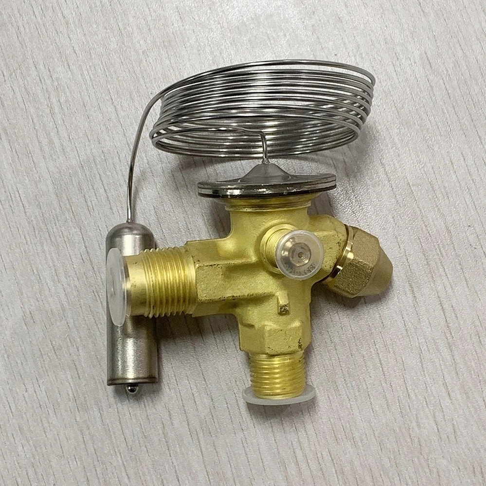 Auto Parts Expansion Valve TEZ2 068Z3501 R407C External Balance