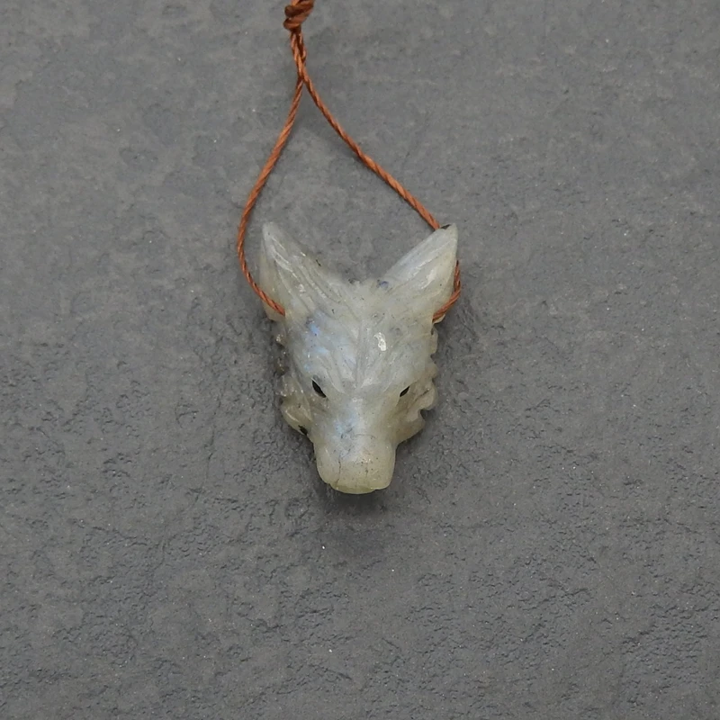 

Natural Labradorite Handcarved Wolf Head Pendant Bead Fashion Jewelry Accessory for Necklace 23x17x10mm 3.9g