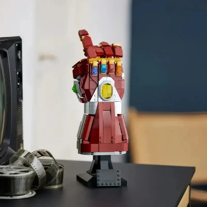 

1187 particles creative series birthday gift ornaments nano gloves model ornaments boys assemble building blocks toys