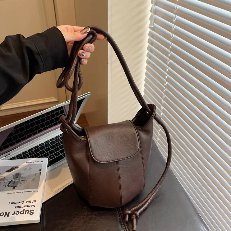 

Стильно-шикарная новинка 2025 года, женская роскошная брендовая кожаная сумка, известный дизайнер, классическая, популярная, повседневная, модная ​