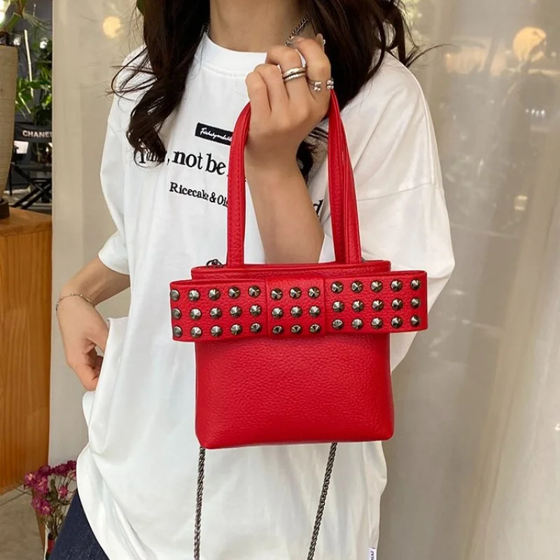 

Popular Classic Leather Women's Messenger Bag High-End Luxury Brand Trendy Elegant Vintage Commuter Bag​