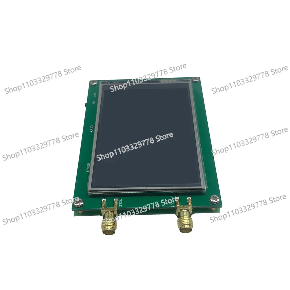 23.5-6000 M RF signal source 0.5PPM high stability low noise frequency sweep full touch screen PC controllable