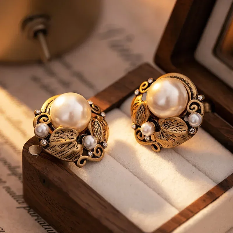 

Exquisite Pearl Earrings For Women Retro Unique Eardrop Trendy Gloden Jewelry Gifts