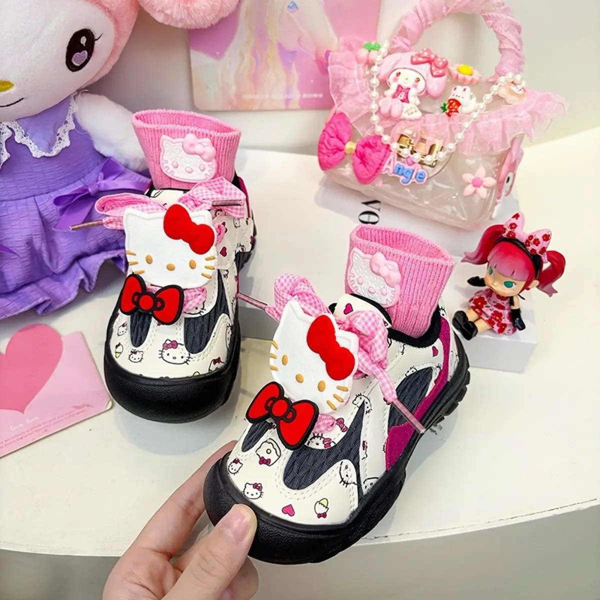 

Kawaii Hello Kitty Sanrio Students Sneakers Cute Cartoon Girls Warm Casual Sports Shoes Children Outdoor Non Slip Running Shoes