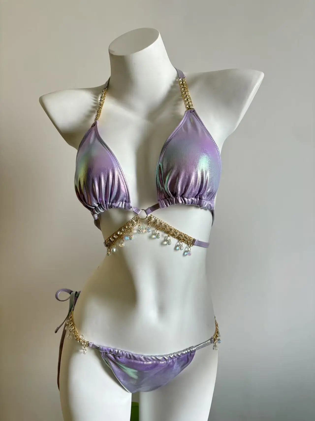 

Sexy Halter Shiny Diamond Bikini Women Swimwear Female Swimsuit Laser Metallic Bikini Set Brazilian Bathing Suit Swim Beach Wear