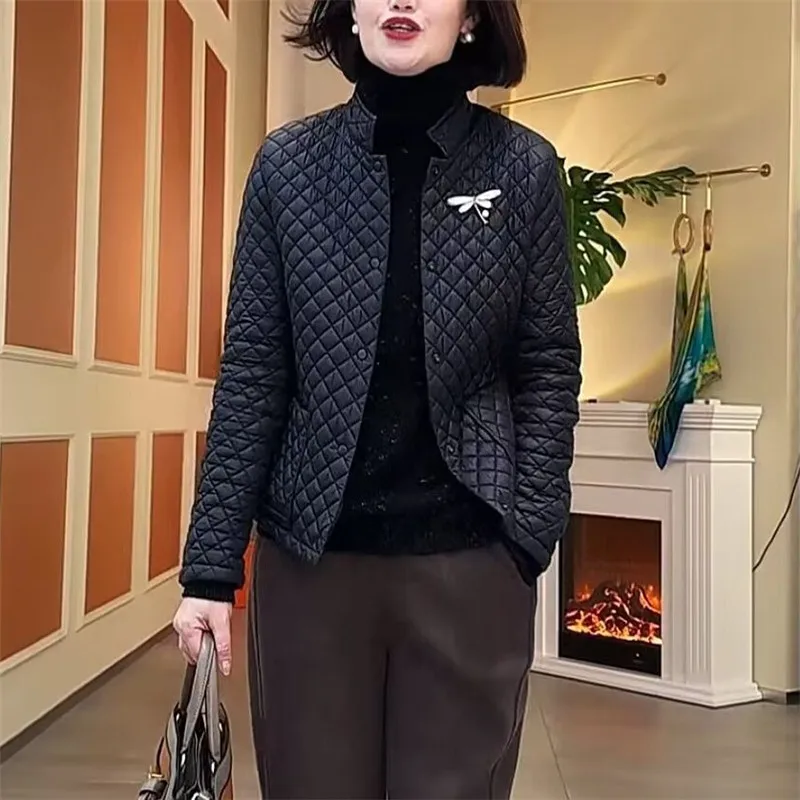 Chaqueta corta de algodón con diamantes para mujer, Parkas para otoño e invierno, Abrigo acolchado acolchado, nueva moda, ropa fina, prendas de vestir exteriores holgadas para mujer T1284