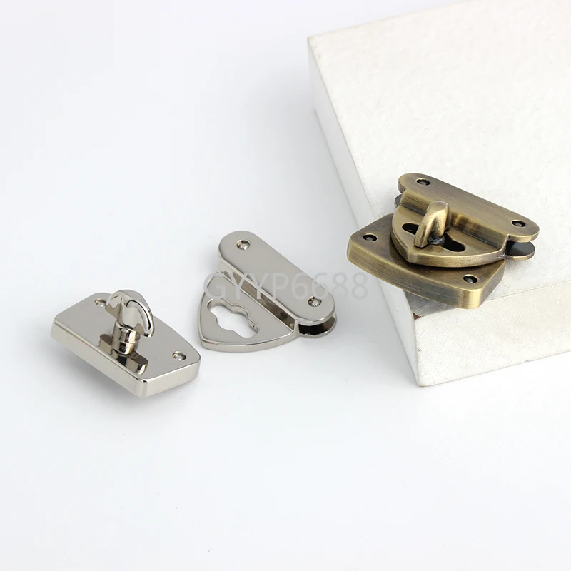 1-20Sets 32x36x3.5MM Silver Brush Antique Brass Locks Metal Clasps Decorative Clasps Closure Leather Craft Hardware Accessories