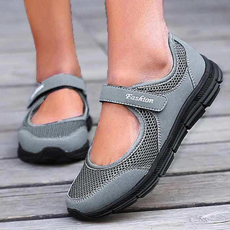 Casual Shoes 2024 New Fashion Women\'s Sneakers Soft Outdoor Sneakers Women Slip On Breathable Ladies Vulcanize Shoes Women Shoes