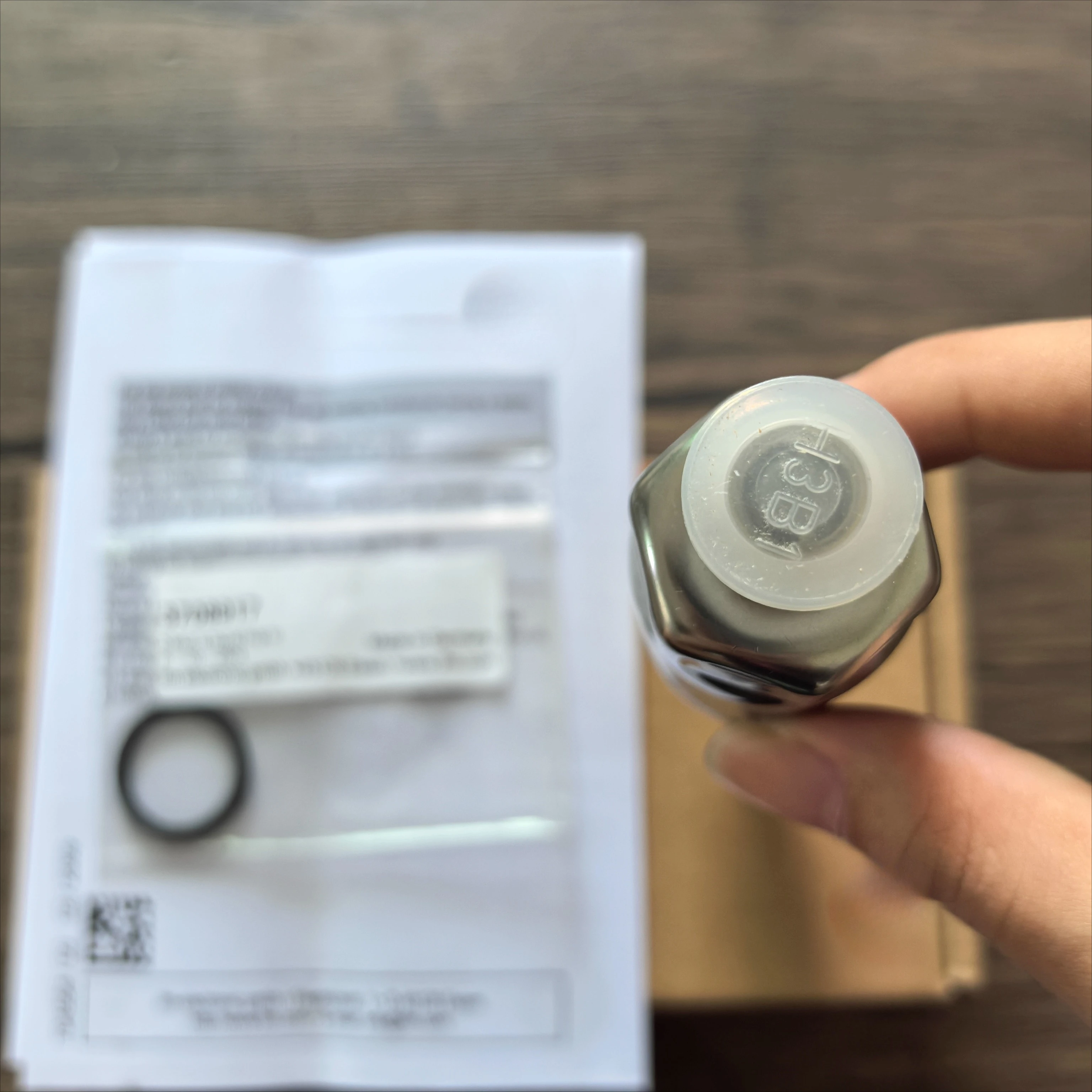 Authentic LMT100 Sensor Brand New Quality Assurance Spot Sales