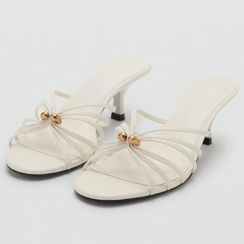 

Luxury Metal Embellished Designer Slippers Women Sexy Open Toe Kitten Heel Slide Sandals Fashion Narrow Band Stiletto Sandals