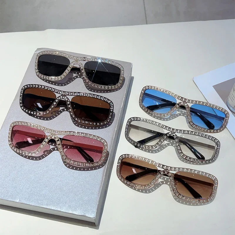 KAMMPT Stylish Sunglasses with Rhinestones Lady Fashion Gradient Outdoor Sun Glasses Trendy Luxury Brand Punk Design Rave Shades