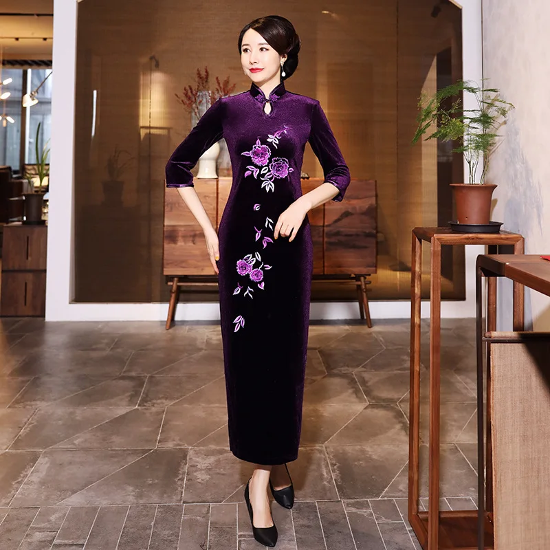 New Autumn and Winter Cheongsam Velvet Modified Long Type Embroidered High-End Costume Slim-Fit Dress for Moms