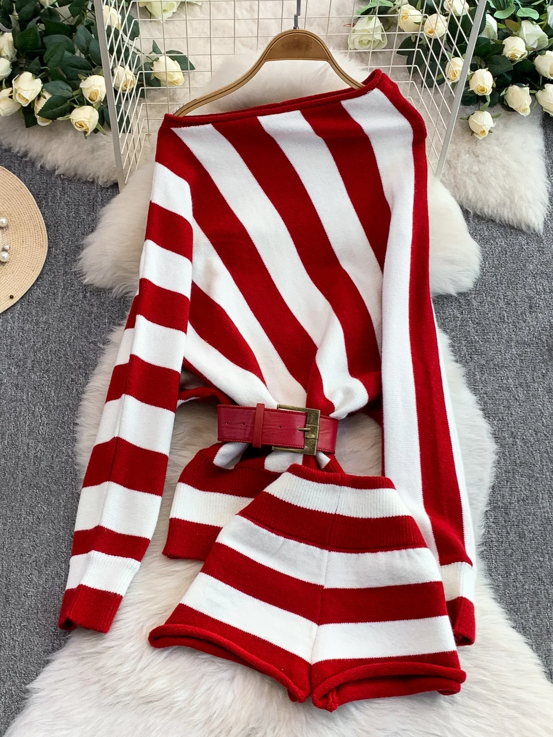 American Sle Slim Fit Top de punto a rayas y pantalones con puños conjunto de dos piezas cuello Diagonal largo cintura Sexy a