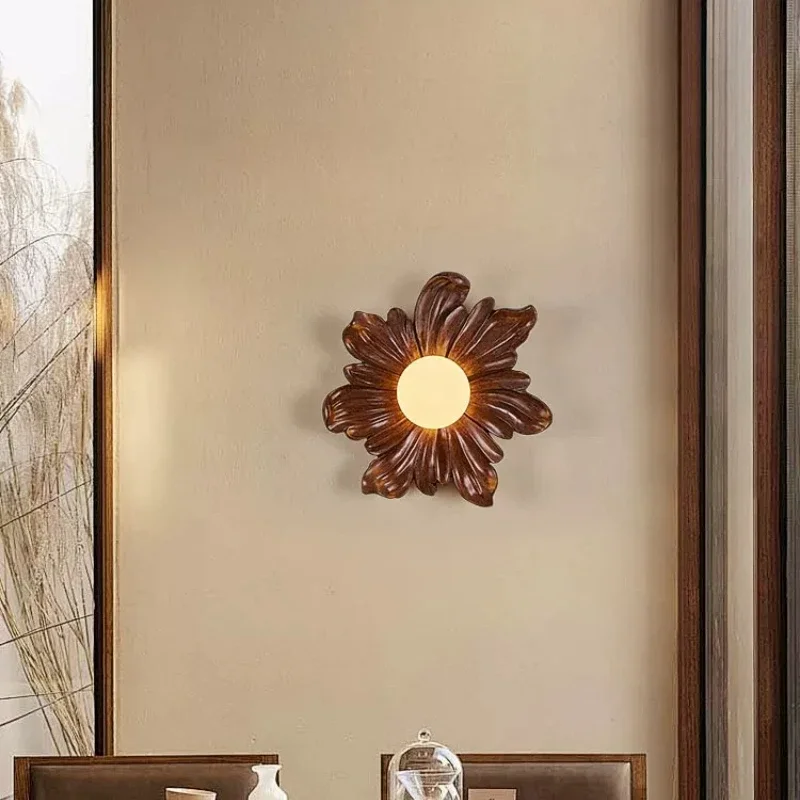 Simplicity Nordic Small Sun Shaped Flower LED Wall Lamps Indoor Background Lustre Lights for Bedroom Home Decoration Chandelier