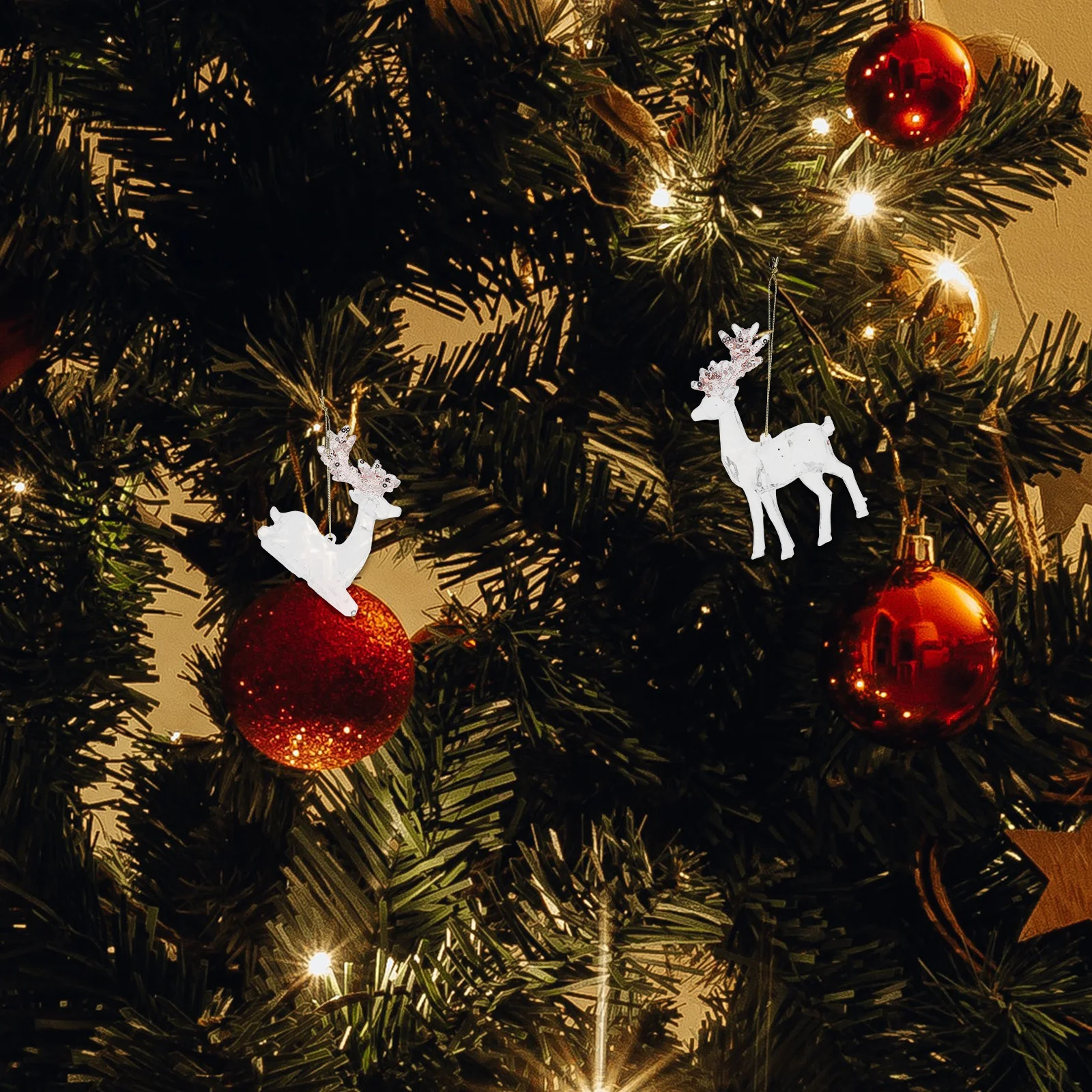 

2Pcs Festive Reindeer Decor Clear Acrylic Elk Ornaments for Christmas Tree Hanging Holiday Indoor Decorations Reindeer Baubles