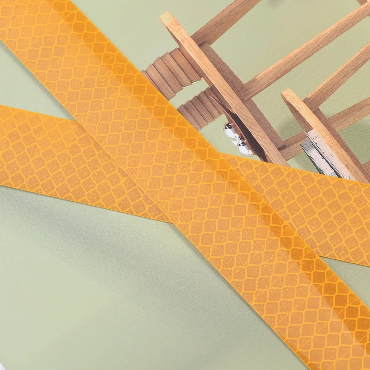 

Наклейки на задний бампер, светоотражающая накладка, защита для стайлинга автомобилей, золотой ПВХ, защита от царапин, автокреационный клей, легкий