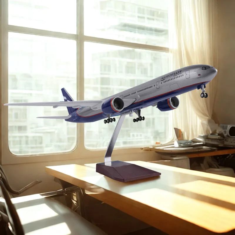 

47CM 1/157 Scale 777 B777 Aircraft Russia AEROFLOT Airlines Model W Light and Wheel Landing Gear Diecast Plastic Resin Toy Plane
