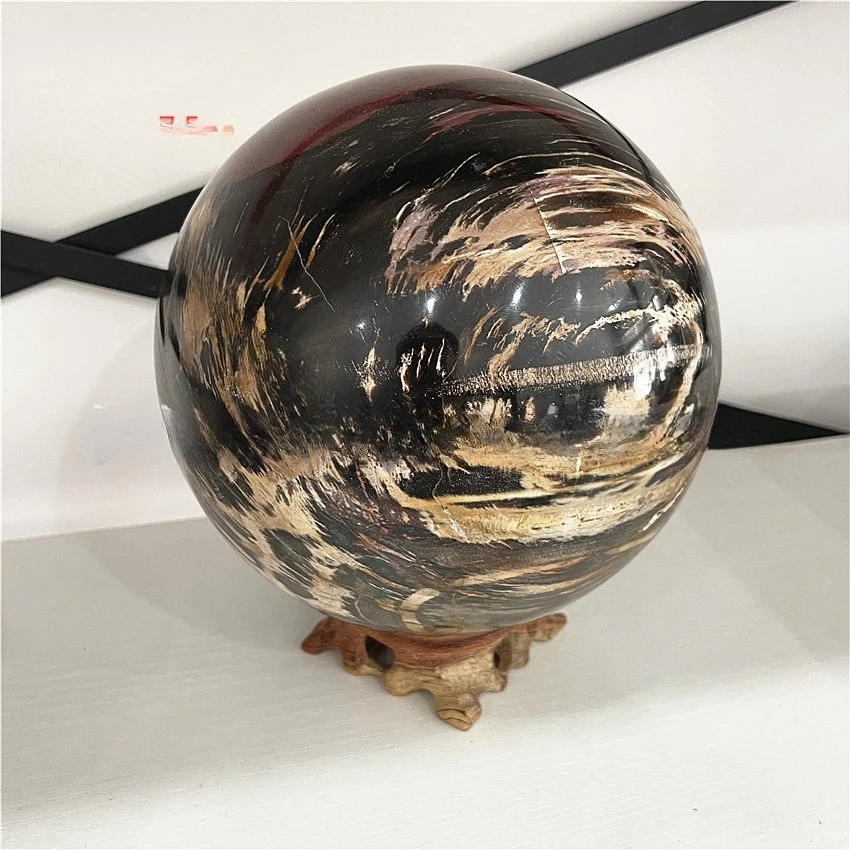 Natural wood fossil crystal ball wood coarse stone tree jade crystal stone wood fossil coarse stone grinding handicraft
