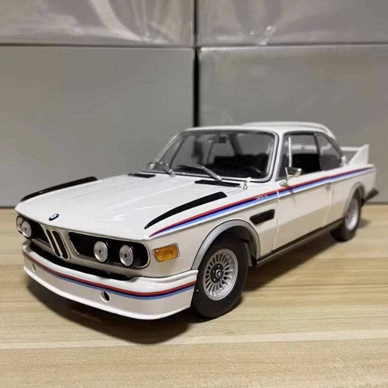 

Diecast 1:18 Scale BMW 3.0 CSL E9 1973 White Alloy Collection Model Adult Classic Collection Decoration Gift Toys Static Displa