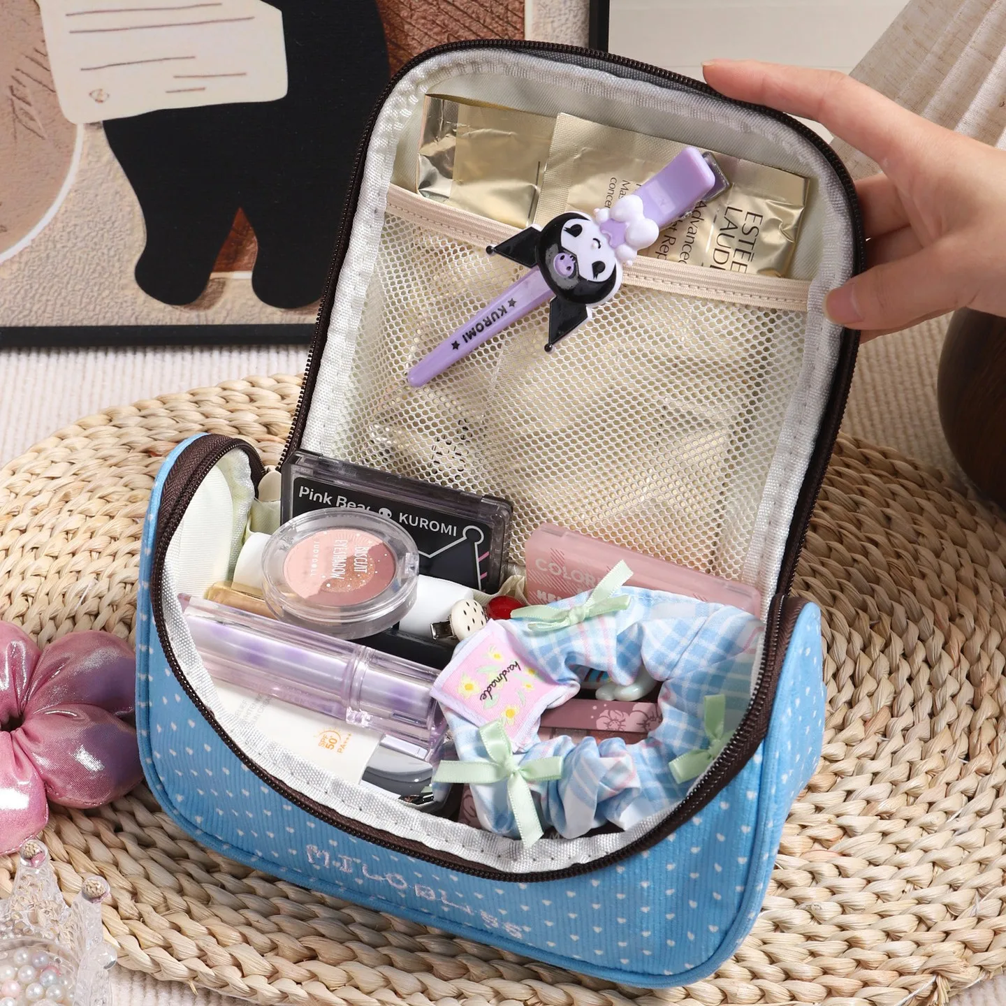 حقيبة مكياج بلون معكرون مع حقيبة مستحضرات تجميل خفيفة الوزن بتصميم فراشة على شكل قلب جميل #4