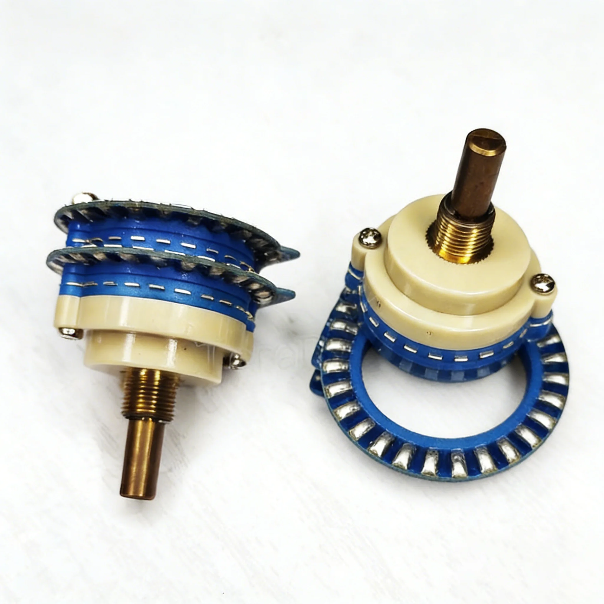 Round Shaft High Precision 24-Bit Stepped Volume Potentiometer for Tube Amplifier | 10K 20K 50K 100K 250K Low Error Audio Pot