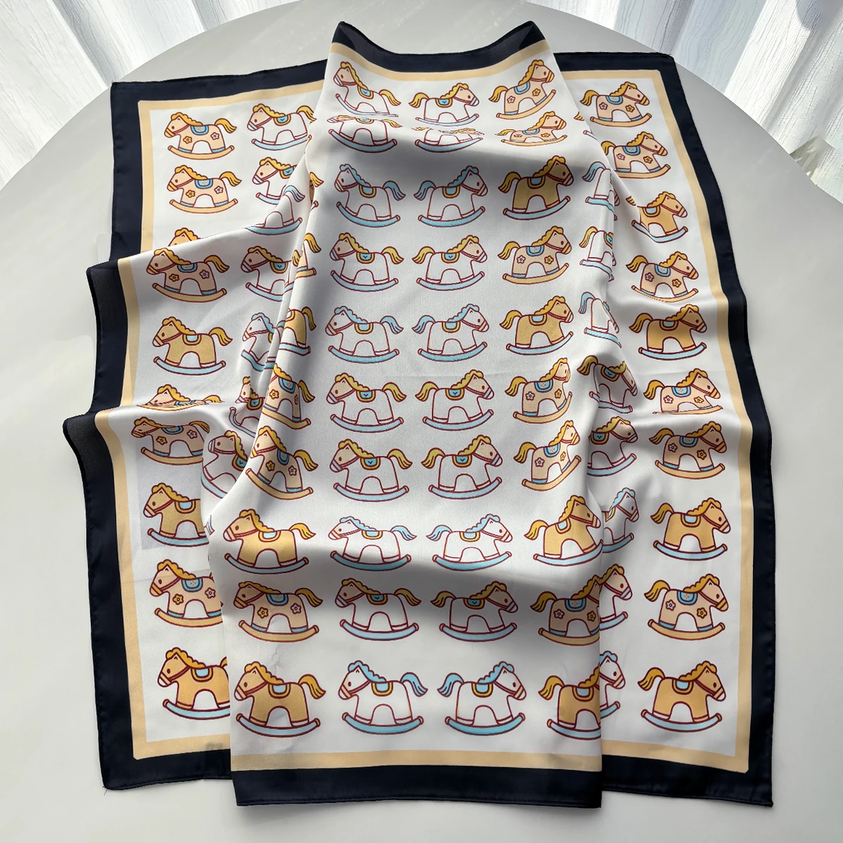 Стильные платки-банданы из иск – обзор и цена Scarf Silk Square