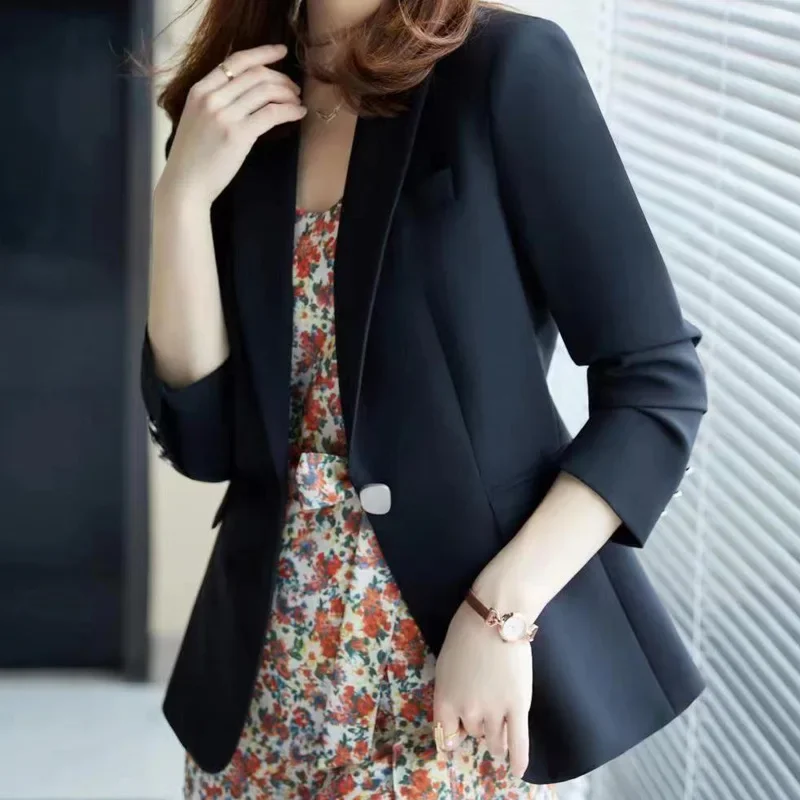 New Autumn 2024 Single Breasted  Fit Suit Jacket with Feminine Temperament Commuting Texture Casual Apricot Color Suit for Women