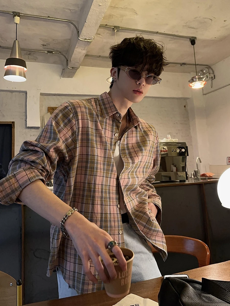 

American Sle Long Sve Plaid irt Men Spring Autumn High Sensation Cool Loose Outerwear Youth Faion Classic Collar