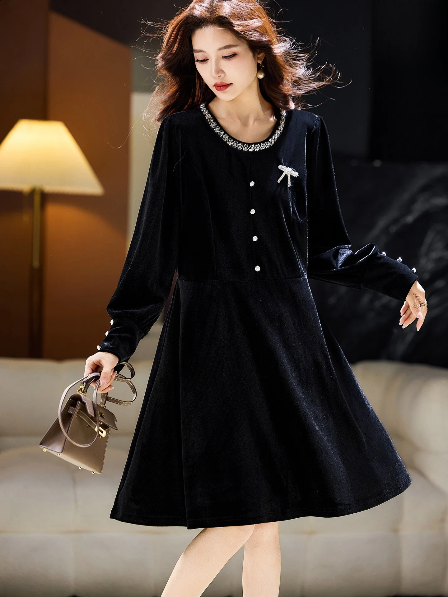 

Elegant Black Velvet Dress Women's Fashionable Beaded Street Style Winter New Arrival plus Size Straight Cut Midi Dress
