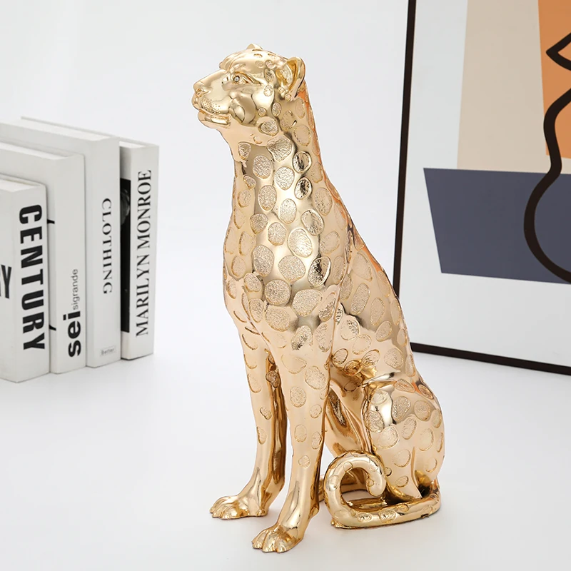 Prey Searching Cheetah Statue Electroplated Resin Leopard Sculpture Living Room Wild Animal Decor Lobby Ornament Art and Craft