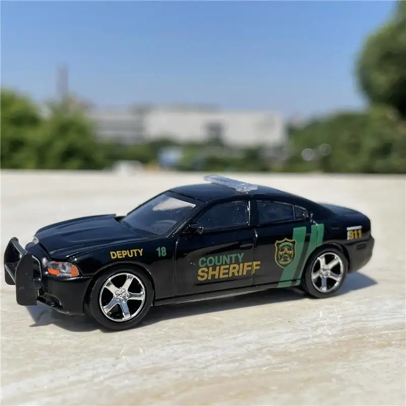 

1:64 2011 Dodge Charger Pursuit High Simulation Alloy Car Model Collectible Toy Gift Souvenir Display Ornament
