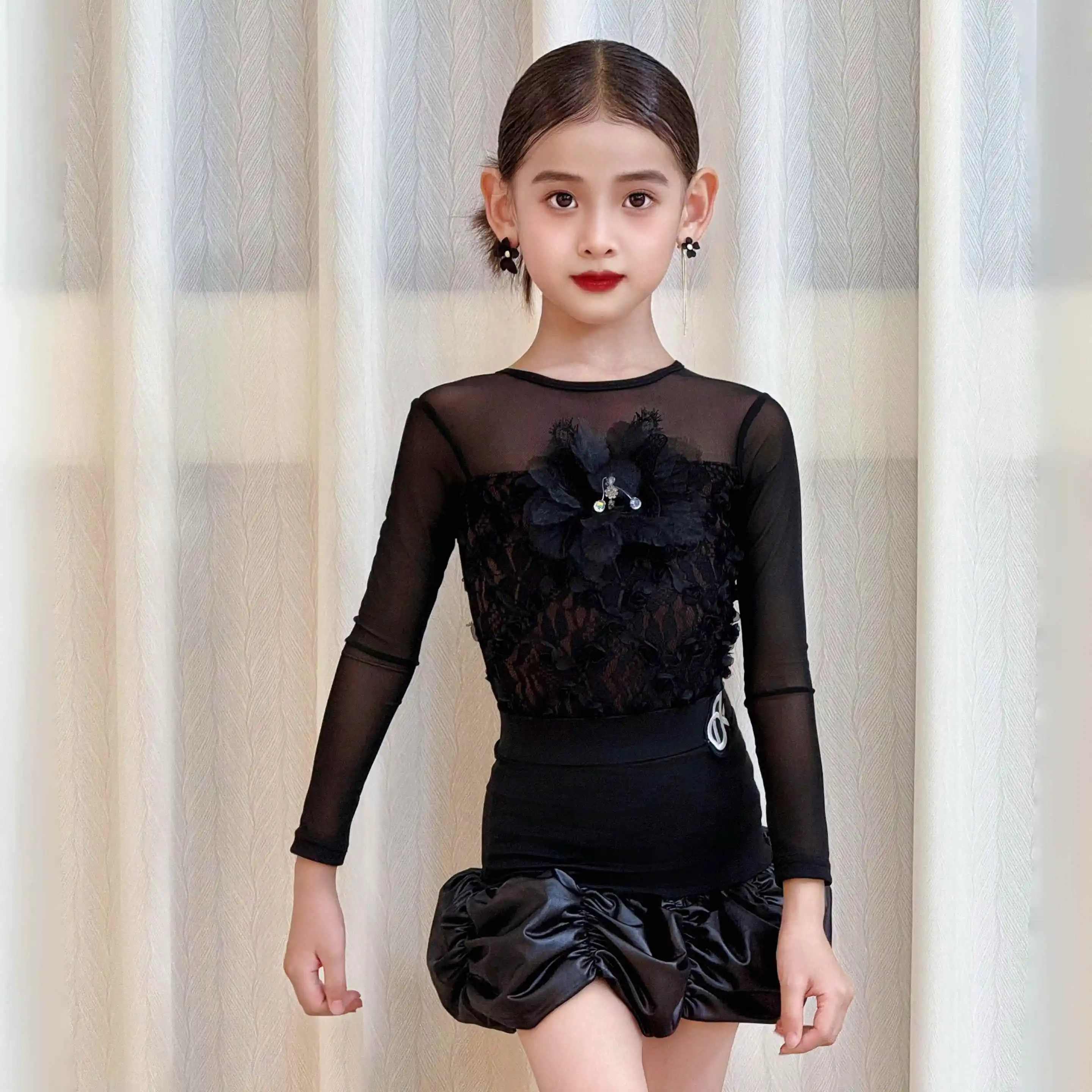 Ropa de actuación de baile latino para niñas, vestido de encaje de manga larga, vestido de competición de baile Cha Rumba para niños, conjunto dividido