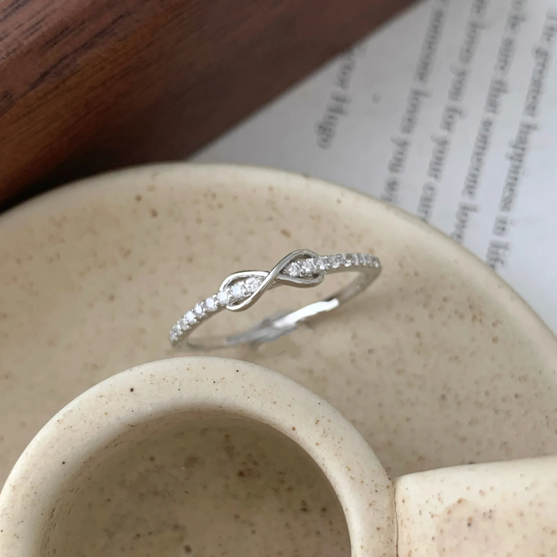 ENSHIR Full Set Zircon 8-shaped Pearl Rings For Women Vintage Fashion Personality Delicate Elegant Jewelry Gifts Wholesale