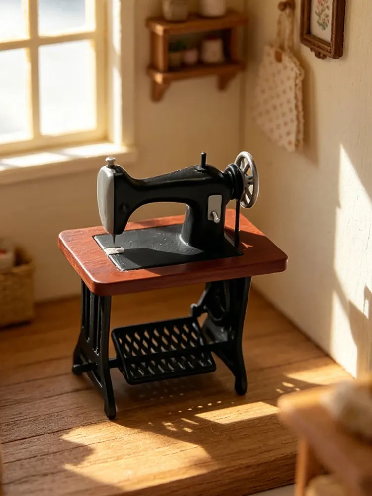 Dollhouse Miniature 1:12 Model Mini Sewing Machine Retro Mini Home Simulation Ornament Miniature Model Toy view 2