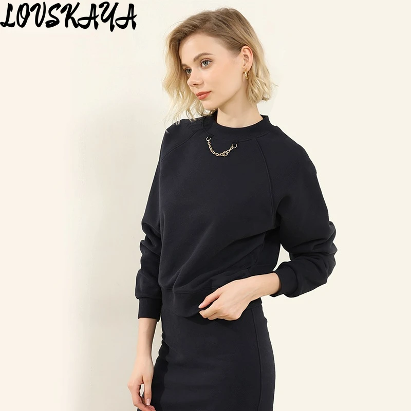 Round neck metal chain solid color design thick and loose top new women's long sleeved thin velvet hoodie for women