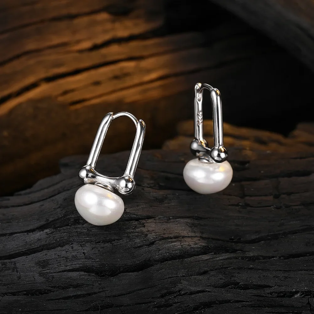 Big Pearl Hoop Earring for Women Girl Geometric Ear Buckle Vintage Fashion Personality Fashion Jewelry