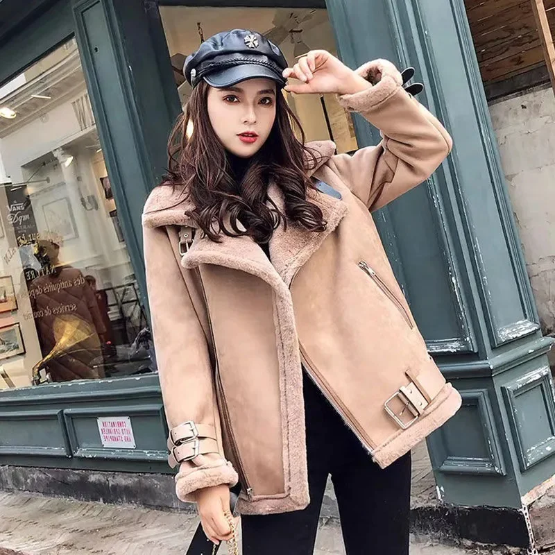 2025秋冬新作 厚手フェイクスエードファー一体型ストリートウェアショートジャケット レディース ラムウール バイクスーツ