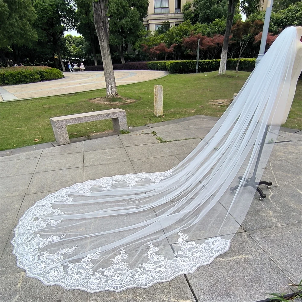 Real Photo 3m.4m.5m One Layer Wedding Veil With Comb White Lace Edge Bridal Veils Ivory Appliqued Cathedral Wedding Veil