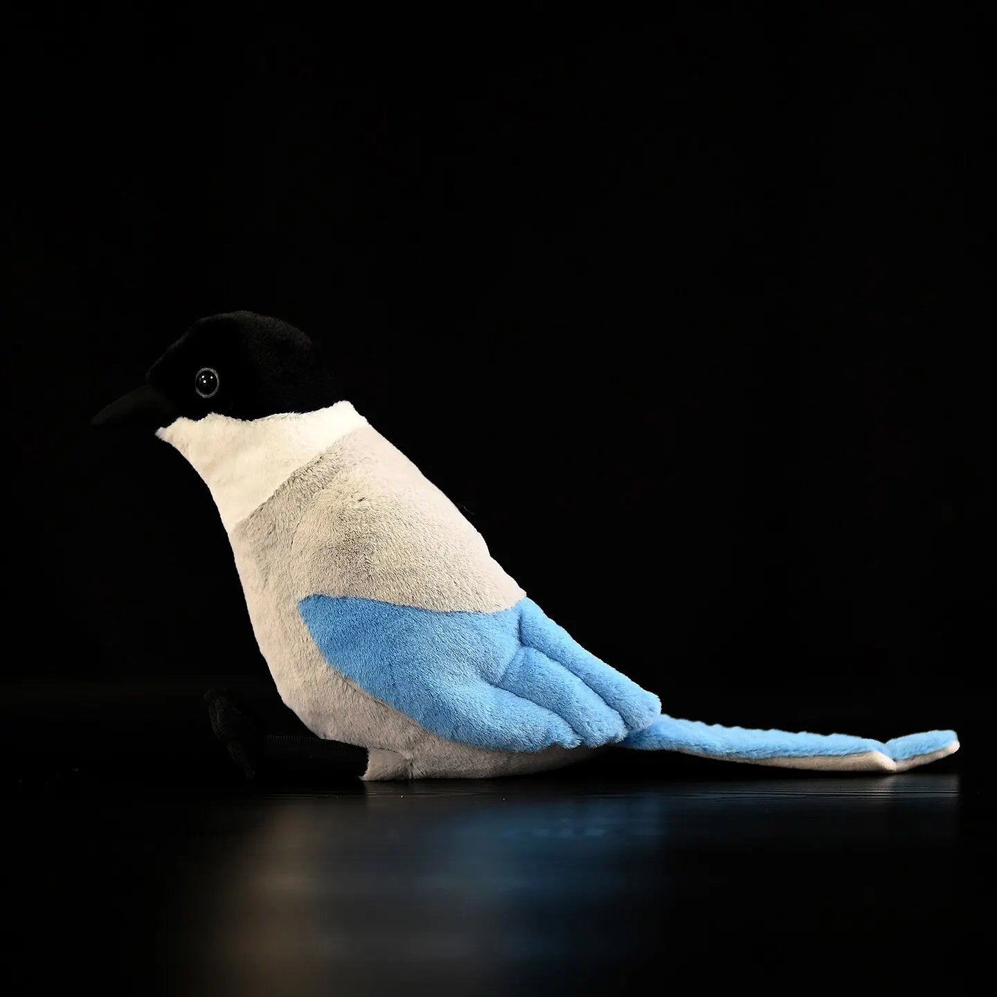 Azure-winged Magpie,Bird Figurine,Small ornaments and miniature models
