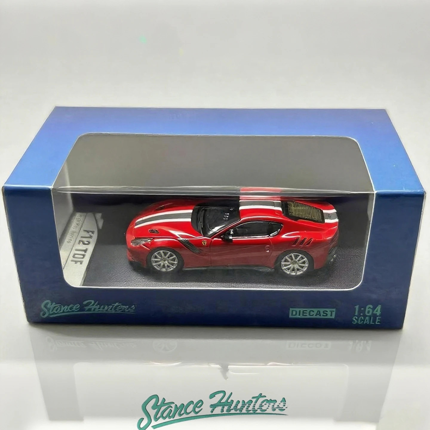 Sh 1/64 escala ferrari prancing cavalo f12 tdf v12 motor versão que pode ser aberta modelo de carro simulado diecast carros vermelhos modelo menino presente