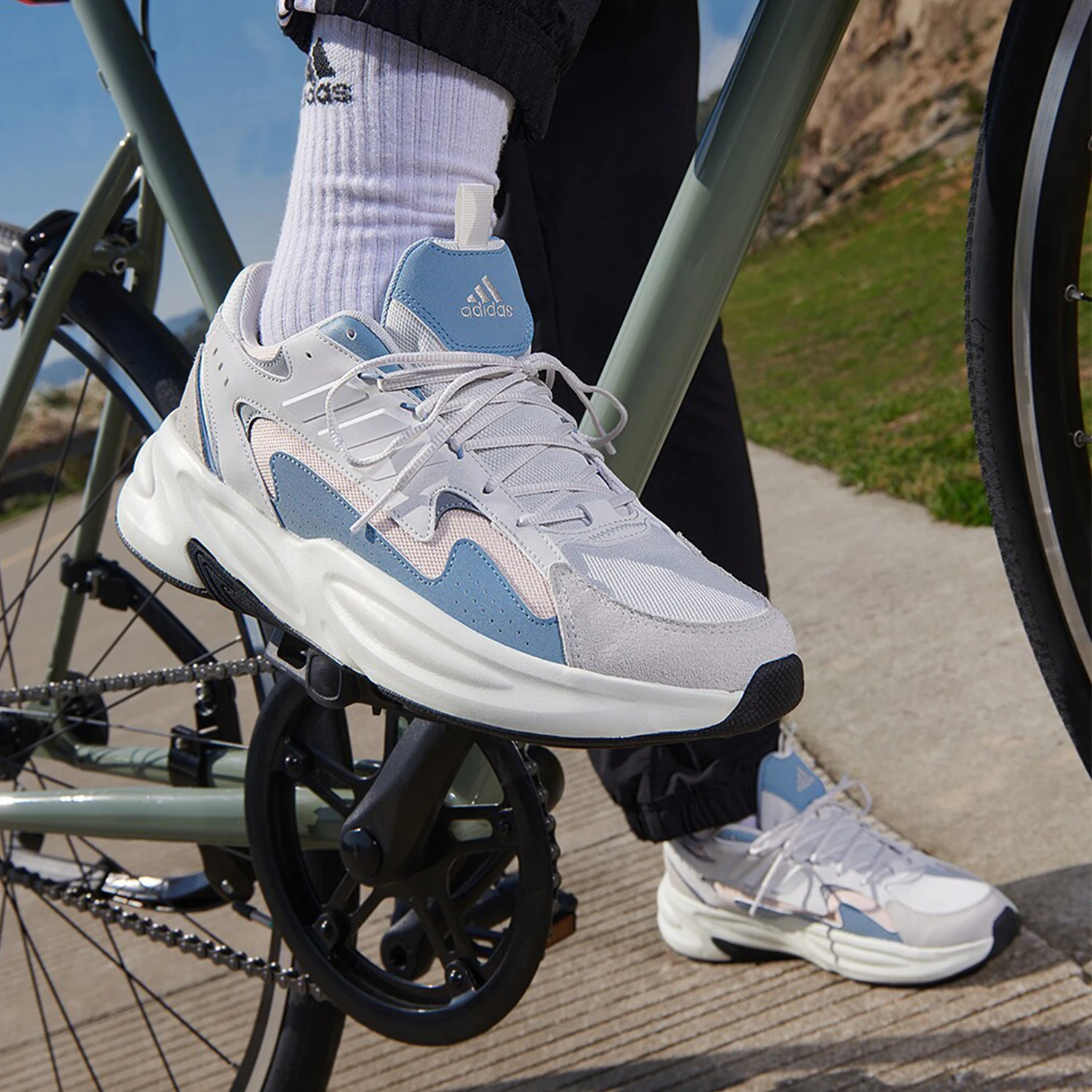 

Adidas, оригинальная 2023, новая мужская и женская дышащая спортивная обувь с низким верхом для папы IE6058