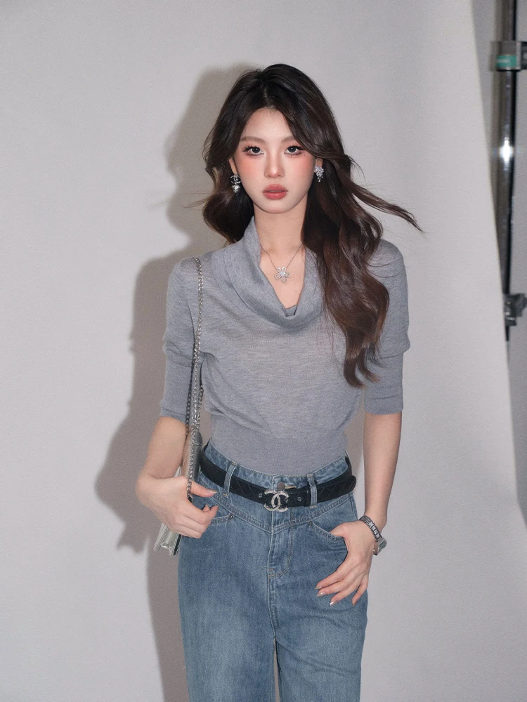 

Женская трикотажная футболка Oliva Duo: свободный крой, средний вырез, универсальная, приталенная, комфортная, мягкая, стандартной длины, однотонная, осенняя