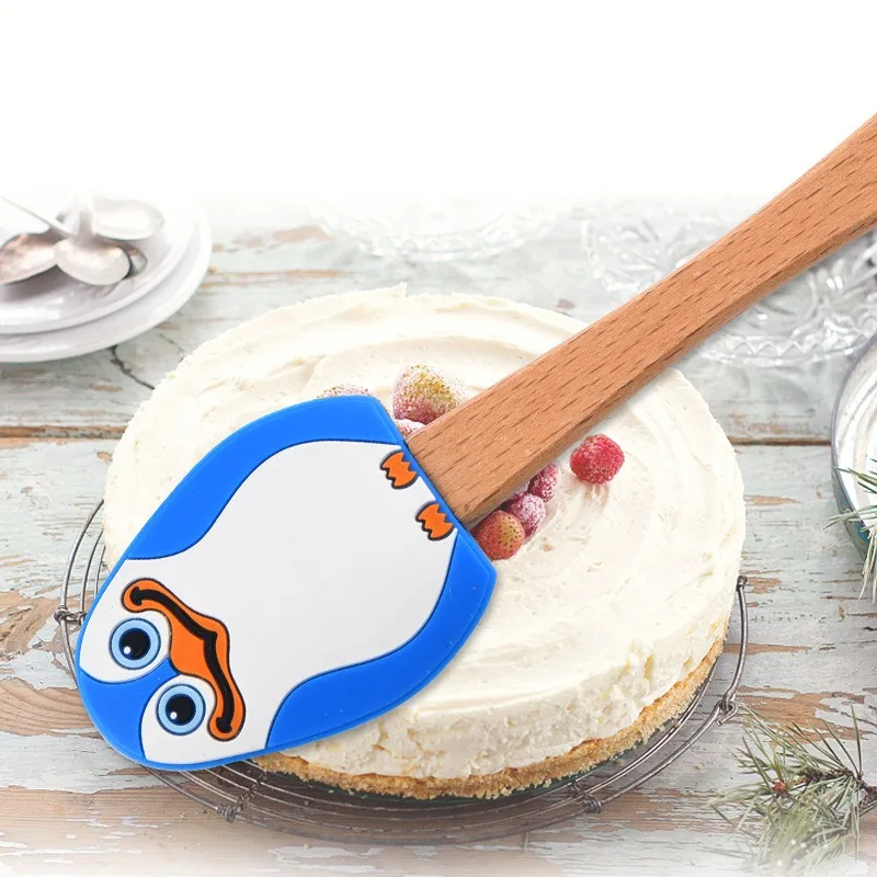 Creative Penguin Silicone Smooth Spatula Wooden Handle Cream Spatula Cake Decoration Cream Cake Spatula Baking Tool Accessories