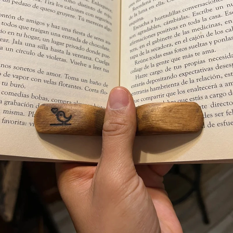 Segnalibro per pollice in legno lettura a una mano Thumb Book Support Book Page Holder segnalibro per gli amanti dei libri strumenti per la lettura rapida