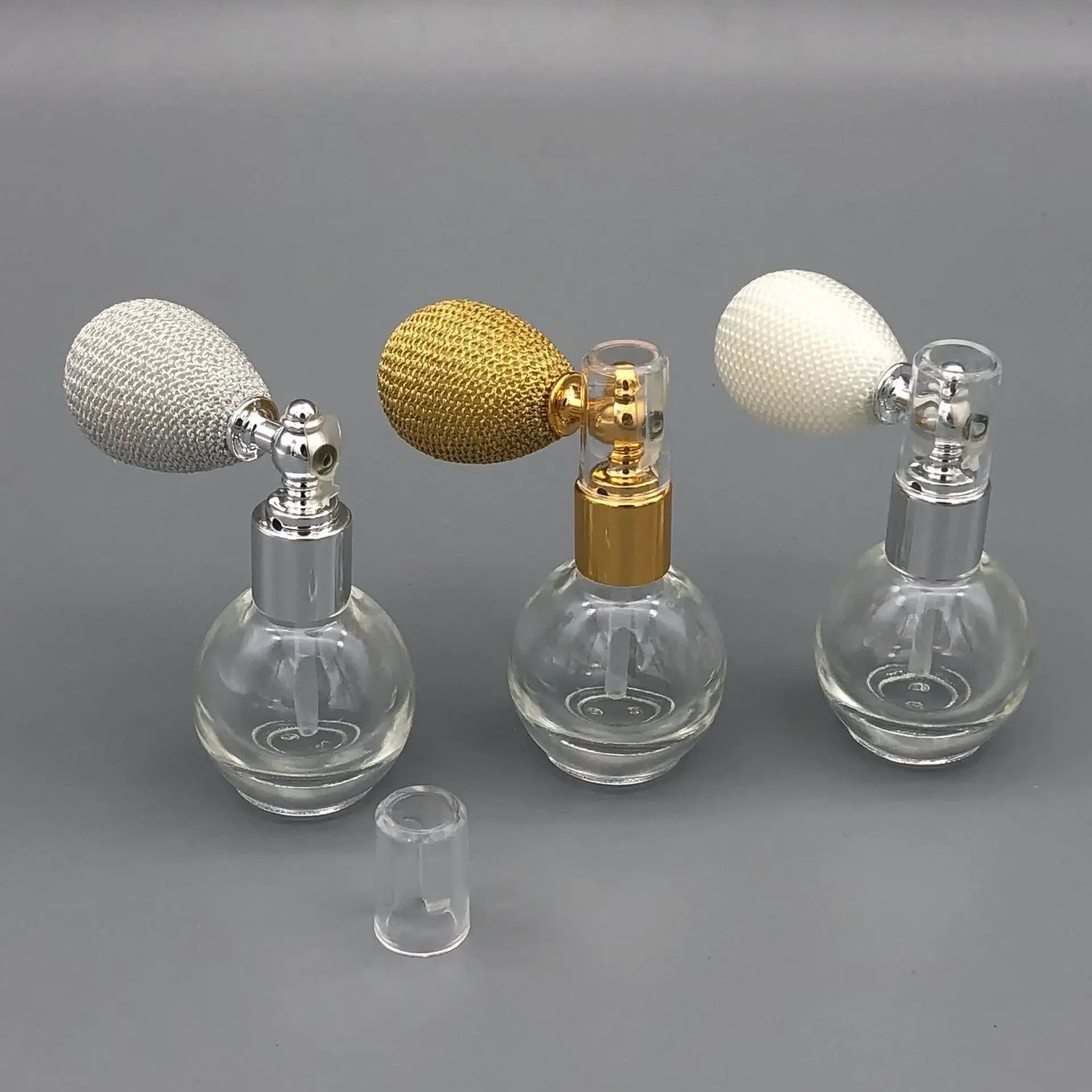 

4PCS 15Mml Travel Portable Fine Mist Spray Powder Bottle Multi-color Delicate Air Bag Empty Glass Refillable Powder Spray Bottle