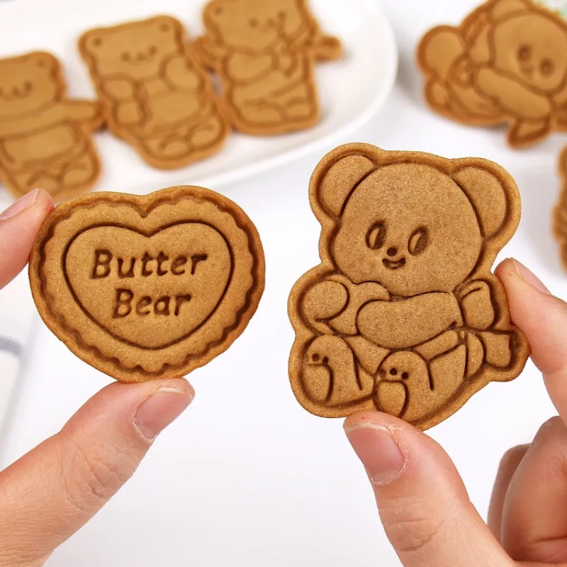 

Cartoon Bear Cookie Cutter Stamps Cute Bear Fondant Biscuit Molds Funny Birthday Cake Decoration Baking Supplies Dessert Cutter